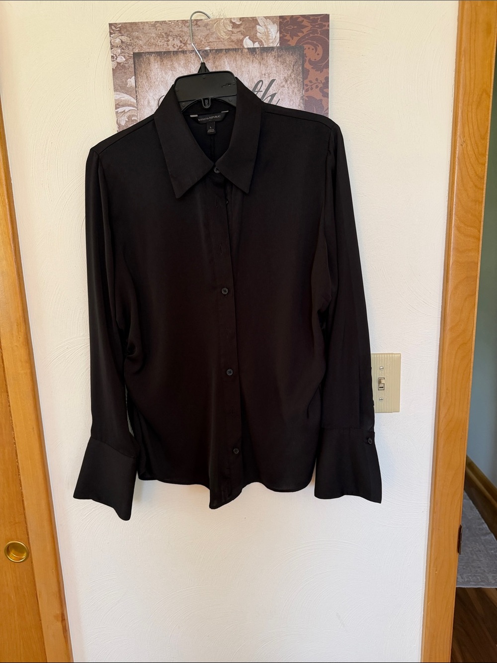 Banana Republic silk/satin button down blouse